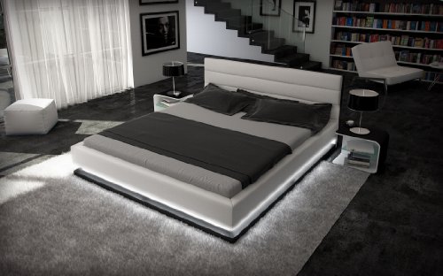 Doppelbett Kunstlederbett RIPANI 180 x 200 cm weiss / schwarzes Kopfteil mit Ziernähten modernes Design Wasserbett geeignet