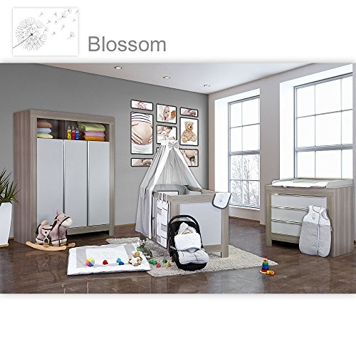 Babyzimmer Felix in akaziengrau 10 tlg. mit 3 türigem Kl. in Blossom Weiß/Grau