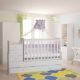 Polini Kids Babyzimmer Kinderzimmer komplett Set weiß 4-teilig mit Babybett/Kinderbett/Juniorbett, Wickelkommode, Kinderkleiderschrank, Standregal