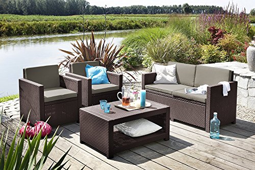 Koll Living Lounge Set Korsika in braun, inkl. Sitzauflagen & Rückenkissen, langlebiger & wetterfester Kunststoff in Rattanoptik, 2 Sessel + 1 Sofa + Tisch