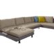 Cavadore Wohnlandschaft Loungines / Sofa in U-Form mit Bett und Stauraum im jungen und modernen Design / Eleganter Matrialmix aus zwei Flachgeweben (Strukturstoffen) in unterschiedlich grober Verarbeitung / Inkl. Sechs Rückenkissen / Größe: 379 x 79 x 222 cm (BxHxT) / Farben: Grau/Braun - Beige