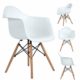 Ajie Retro Stuhl, weiße Sitzschale mit Armlehnen auf massiven Holzbeinen, Verschiedene Stückmengen